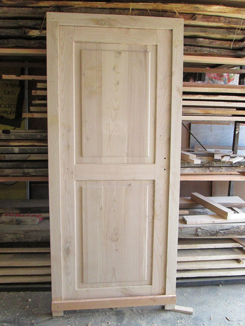 Porte en châtaignier Atelierdeco